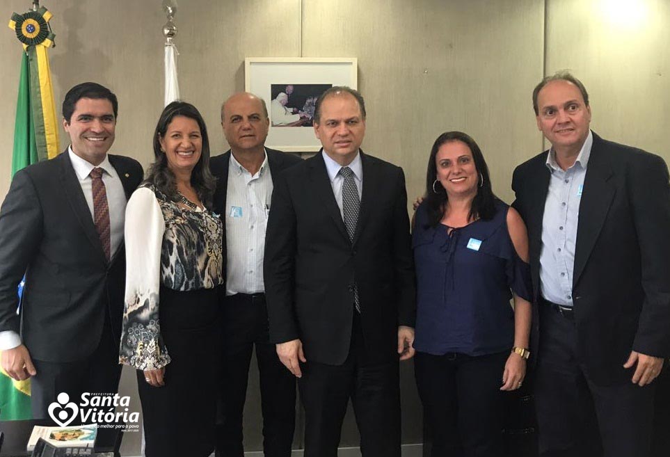 Deputado Newton Cardoso, Primeira-dama Mariza, Prefeito Salim Curi, ministro da Saúde Ricardo Barros, Jane Parreira e Vice Prefeito Renato
