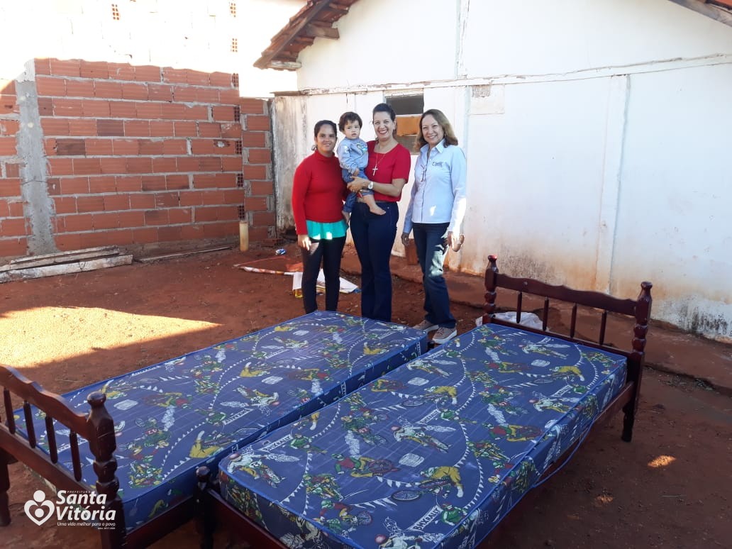 Secretaria de Desenvolvimento Social promove doações de camas e colchões para famílias carentes e entidades de Santa Vitória